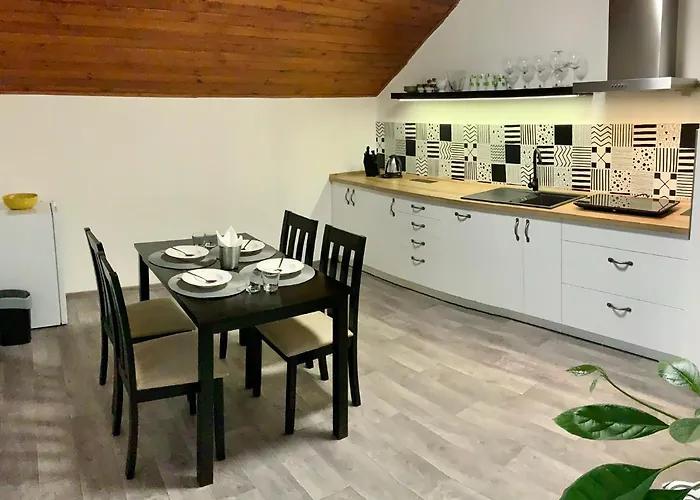 V Podkrovi * Hostinne (Hradec Kralove)